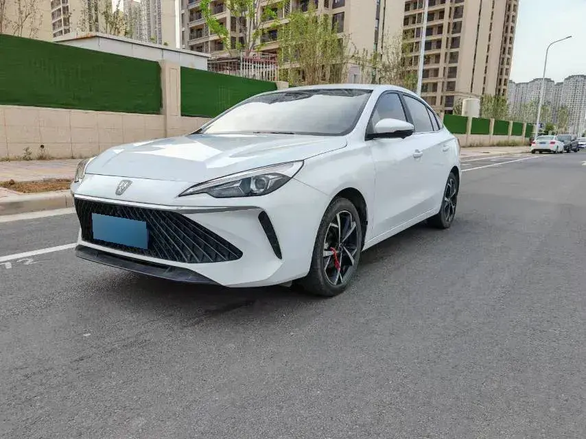 2023 Roewe i5 1.5L 129HP L4 CVT