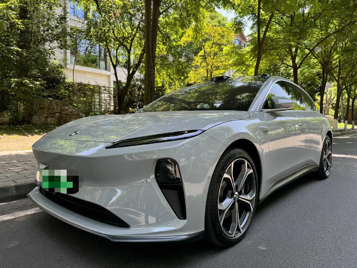 2024 NIO ET5T BEV 75KWH