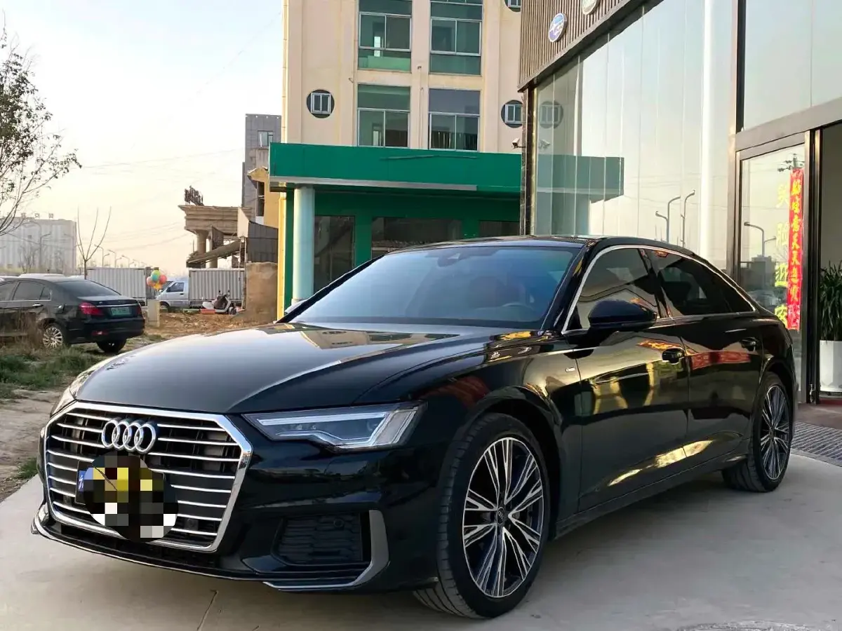 2022 Audi A6L 2.0T 190HP L4 7DCT