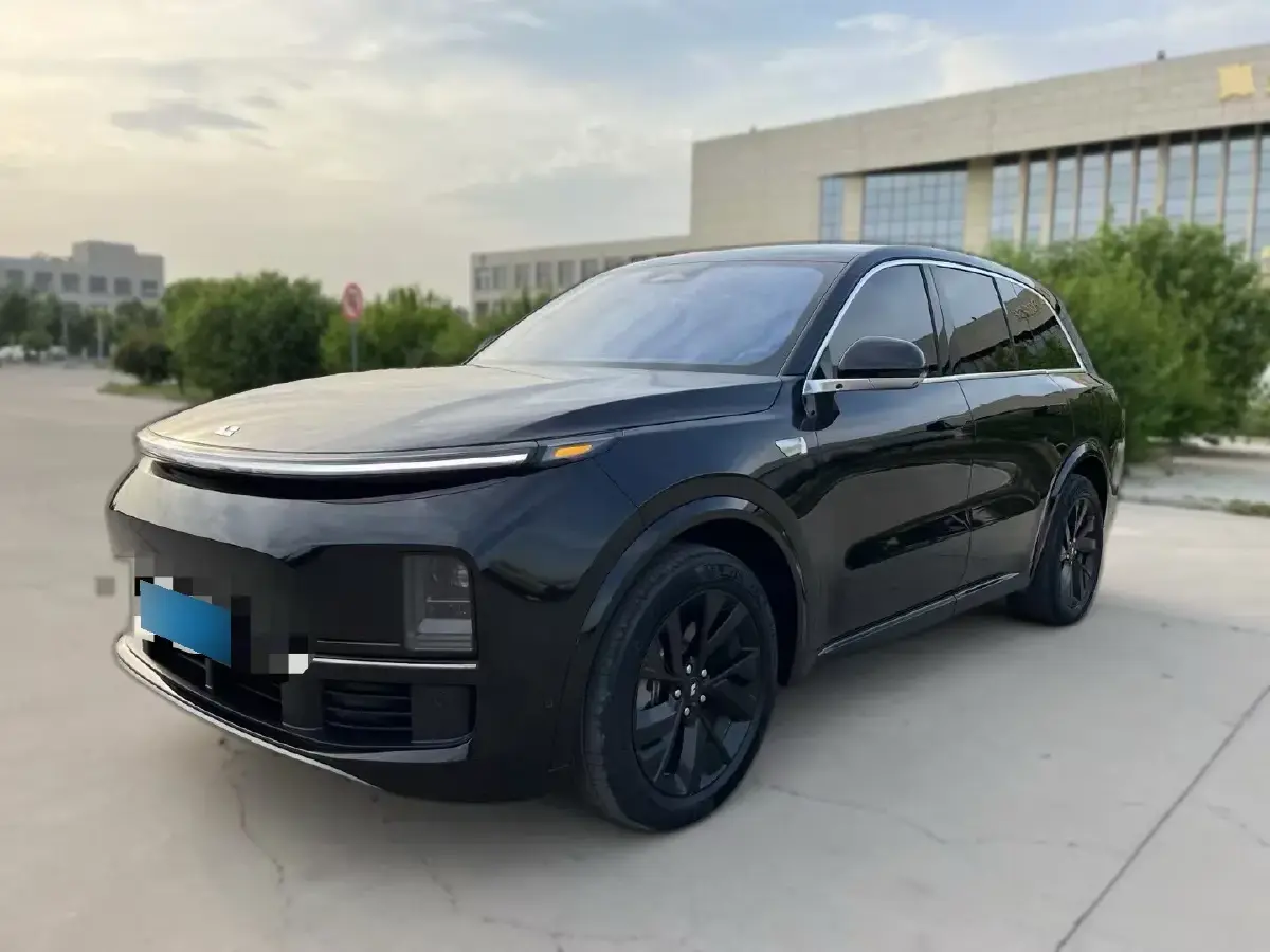 2023 Li L8 Range Extended 154HP REEV 40.9KWH