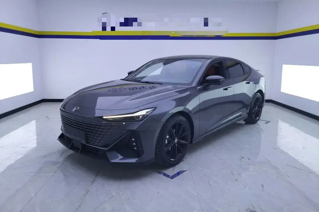 2022 ChangAn UNI-V 1.5T 188HP L4 7DCT