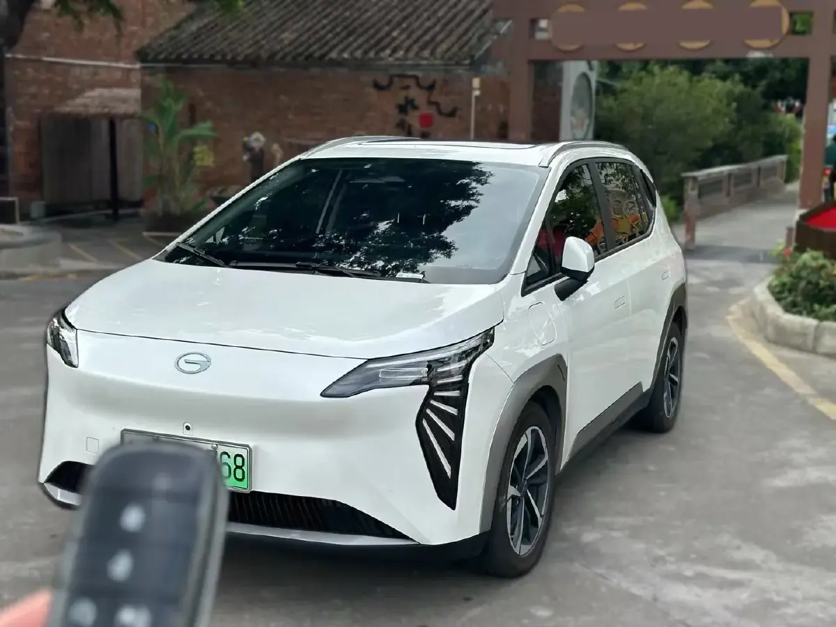 2023 Aion Y BEV 61.7KWH