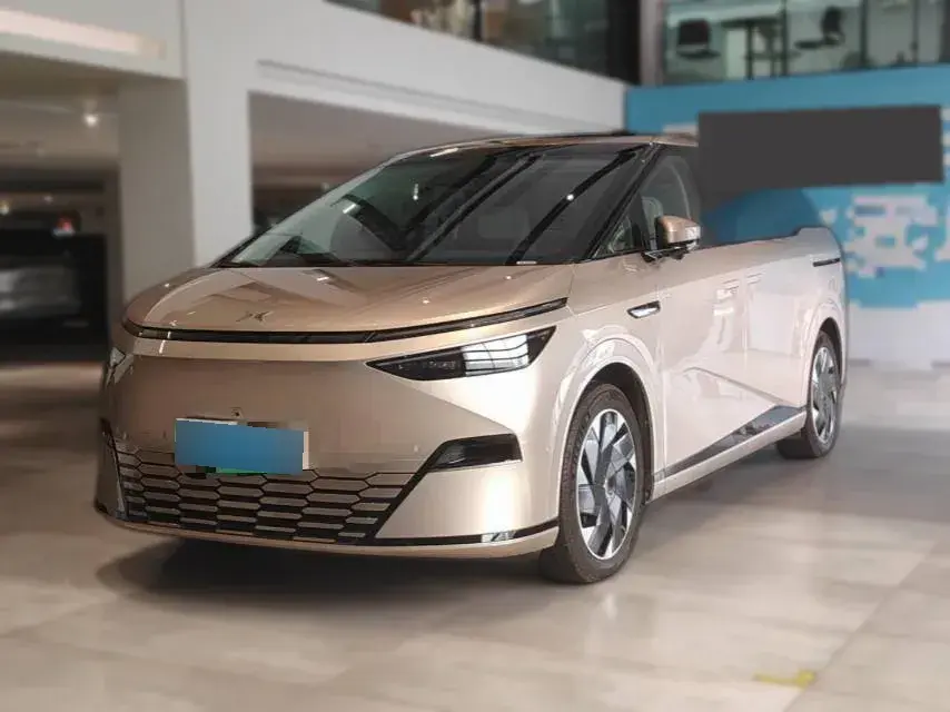 2024 Xpeng X9 BEV 101.5KWH