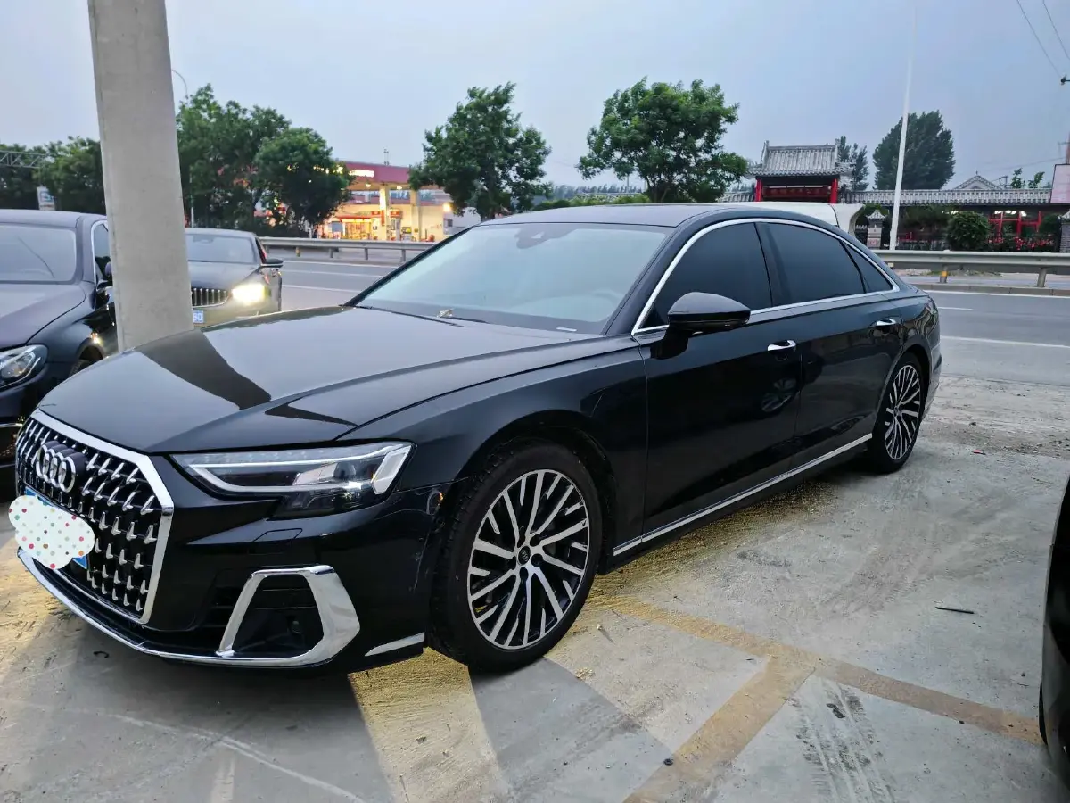 2024 Audi A8 3.0T 286HP V6 8AT