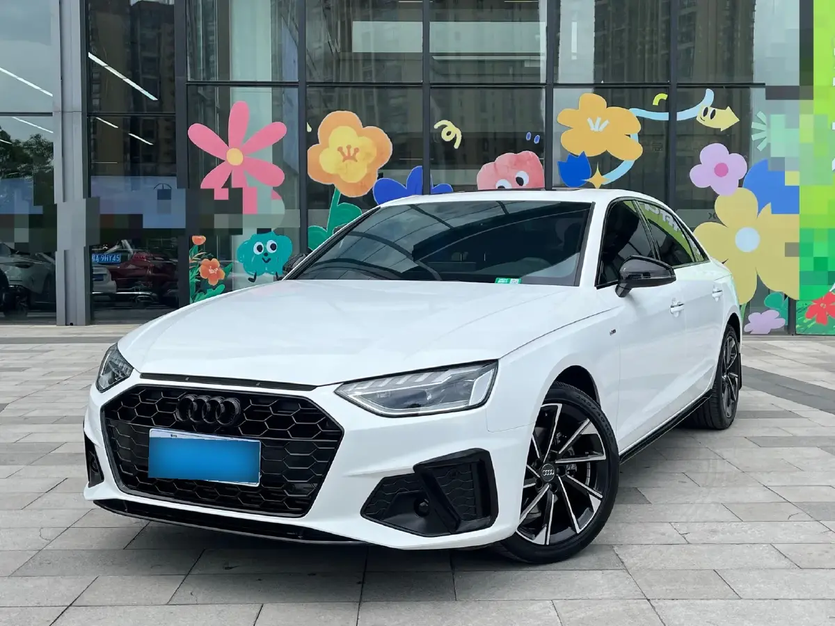 2023 Audi A4L 2.0T 190HP L4 7DCT