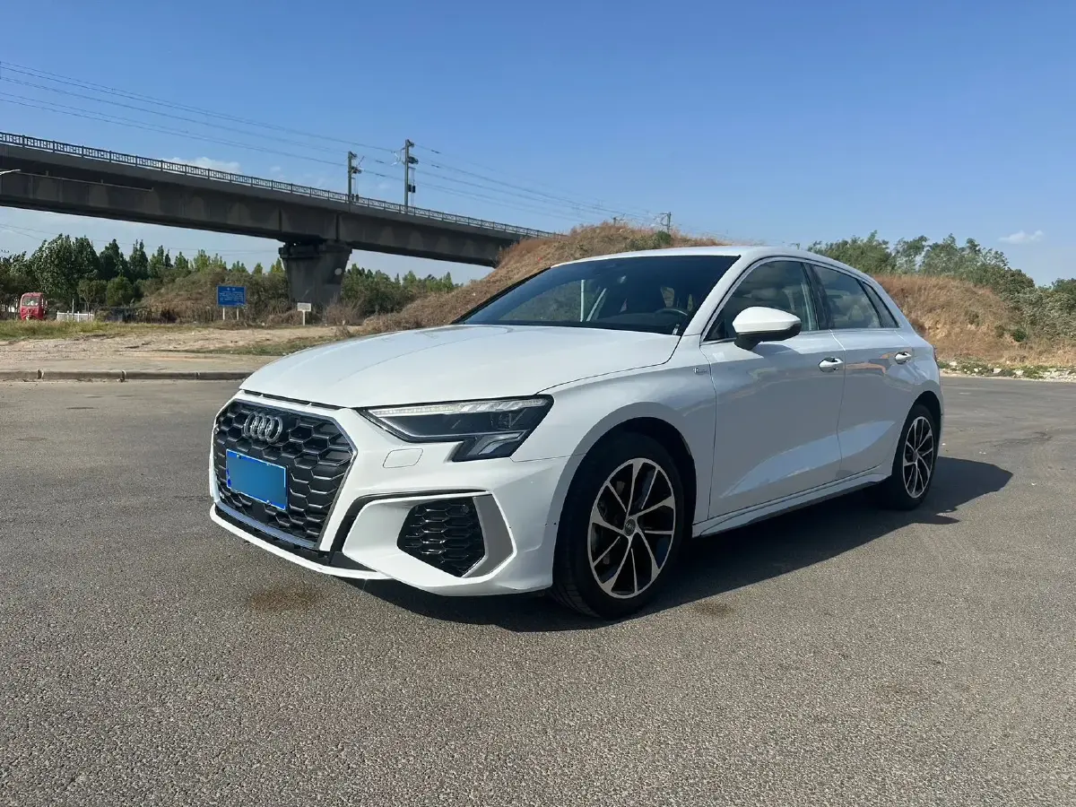 2022 Audi A3 1.4T 150HP L4 7DCT