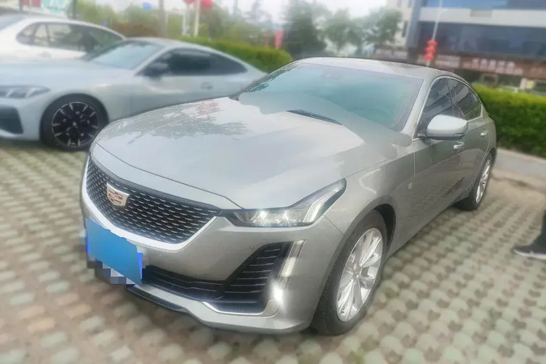 2023 Cadillac CT5 2.0T 237HP L4 10AT