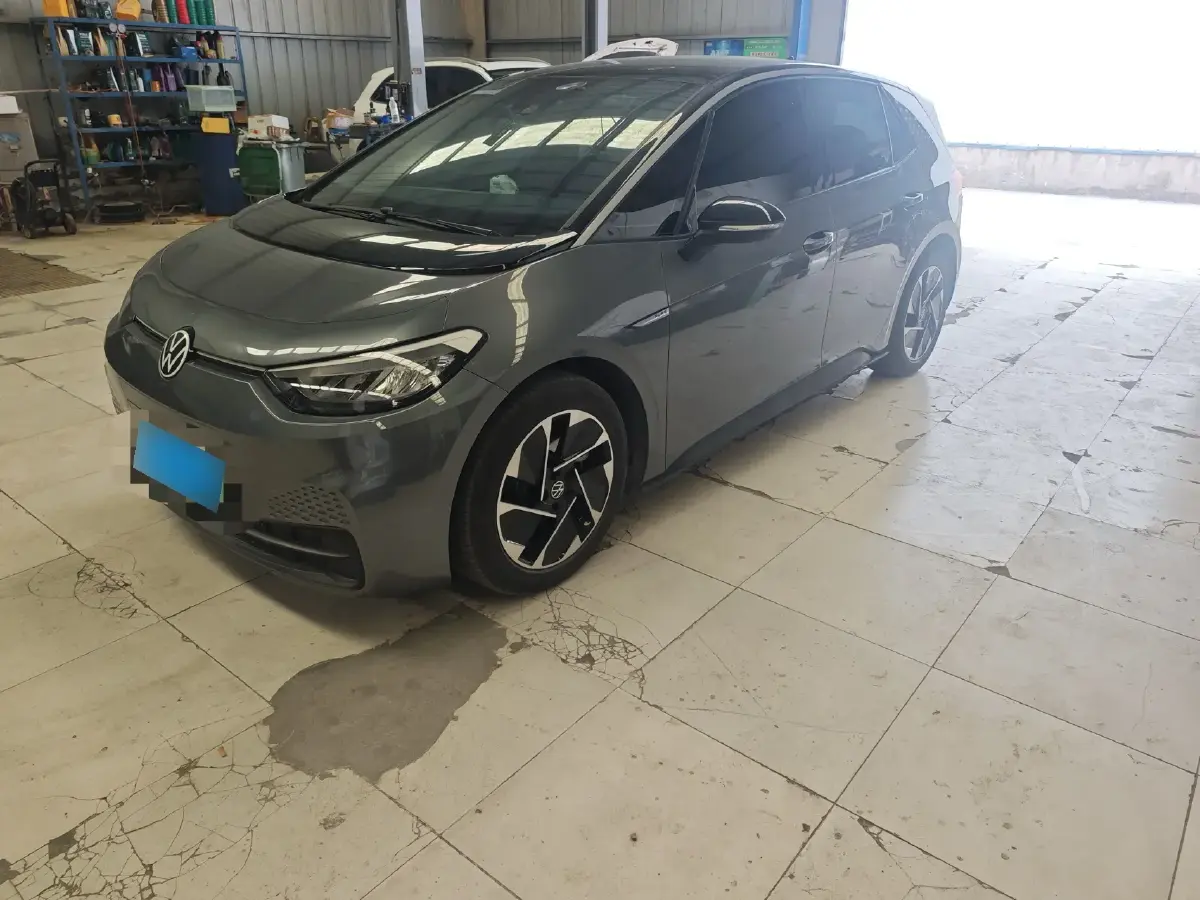 2023 Volkswagen ID.3 BEV 52.8KWH