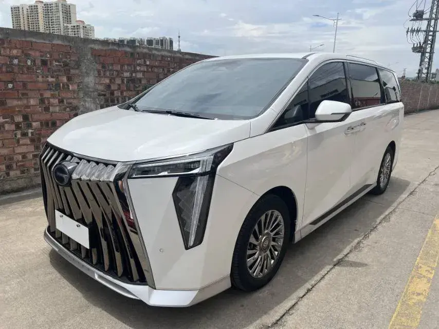 2023 GAC Trumpchi M8 2.0T 190HP L4 E-CVT Hybrid 2023 GAC Trumpchi M8 2.0T 190HP L4 E-CVT Hybrid