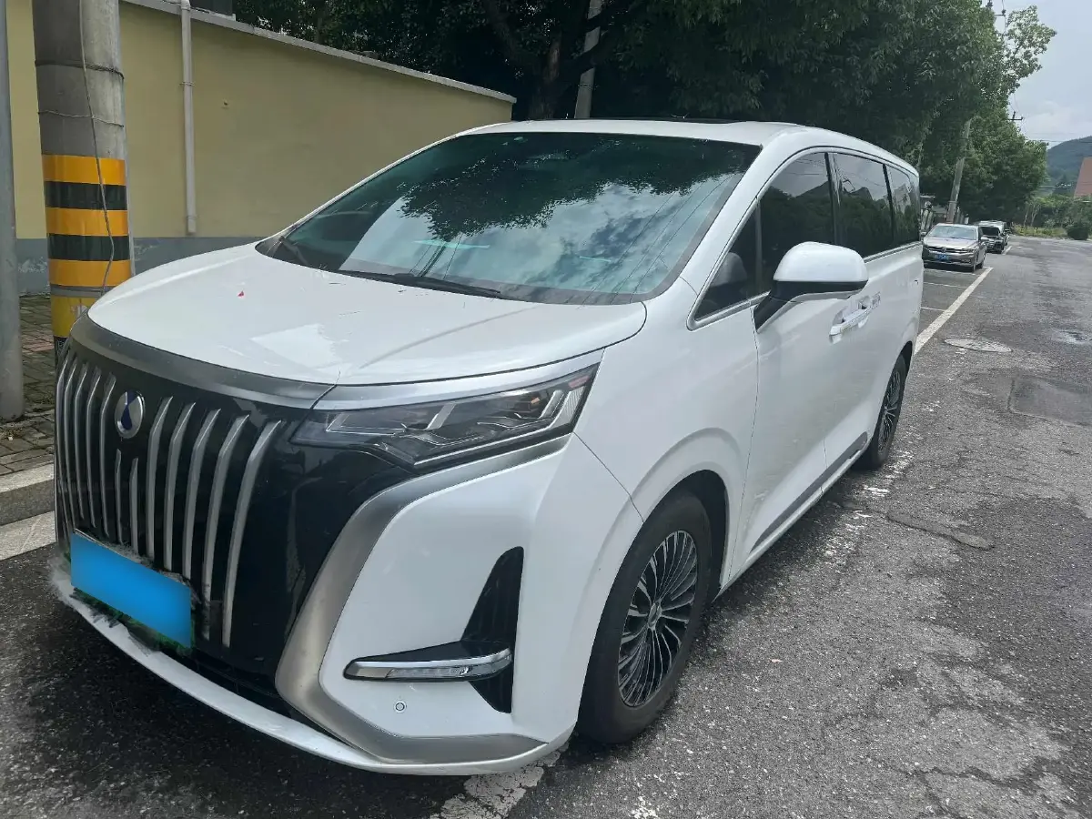 2022 Denza D9 BEV 103.36KWH