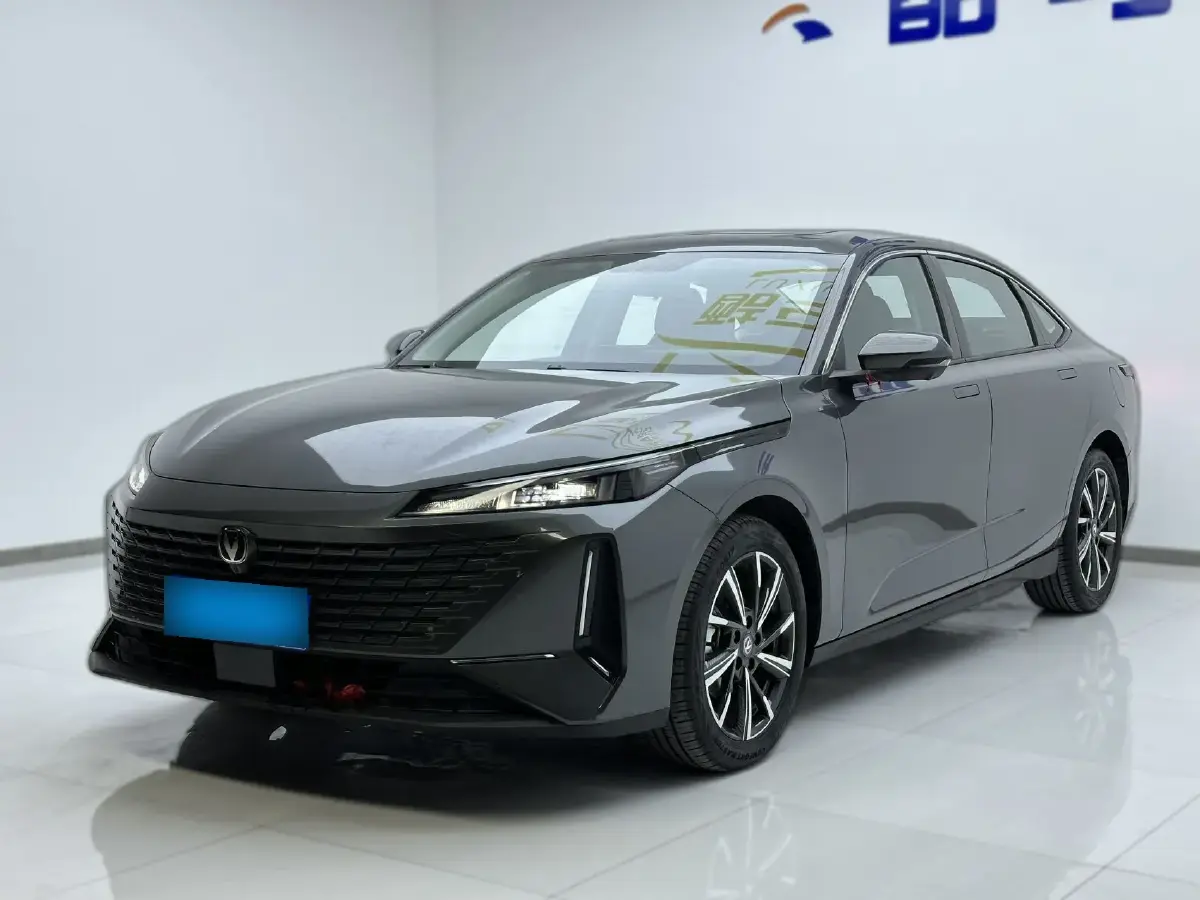 2023 ChangAn Lamore 1.5T 170HP L4 7DCT