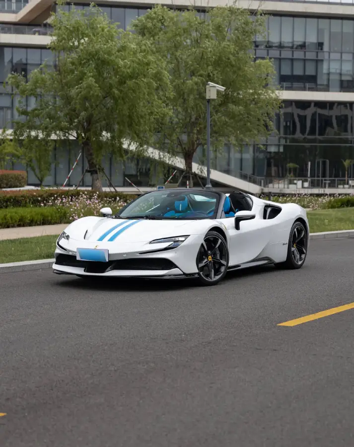 2020 Ferrari SF90 3.9T 781HP V8 8DCT PHEV 7.9KWH