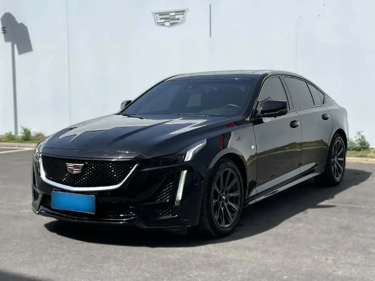 2023 Cadillac CT5 2.0T 237HP L4 10AT