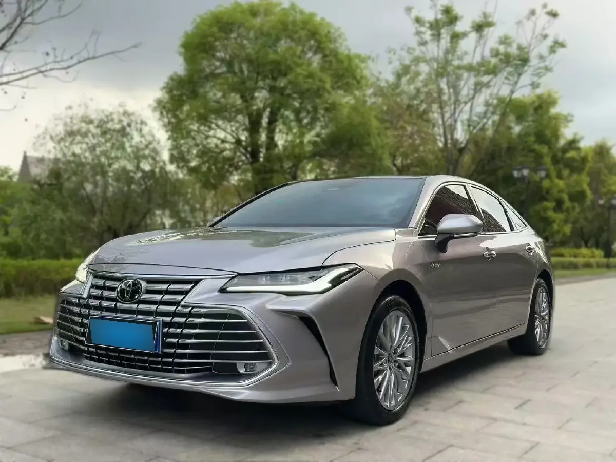 2024 Toyota Avalon 2.0L 152HP L4 E-CVT Hybrid