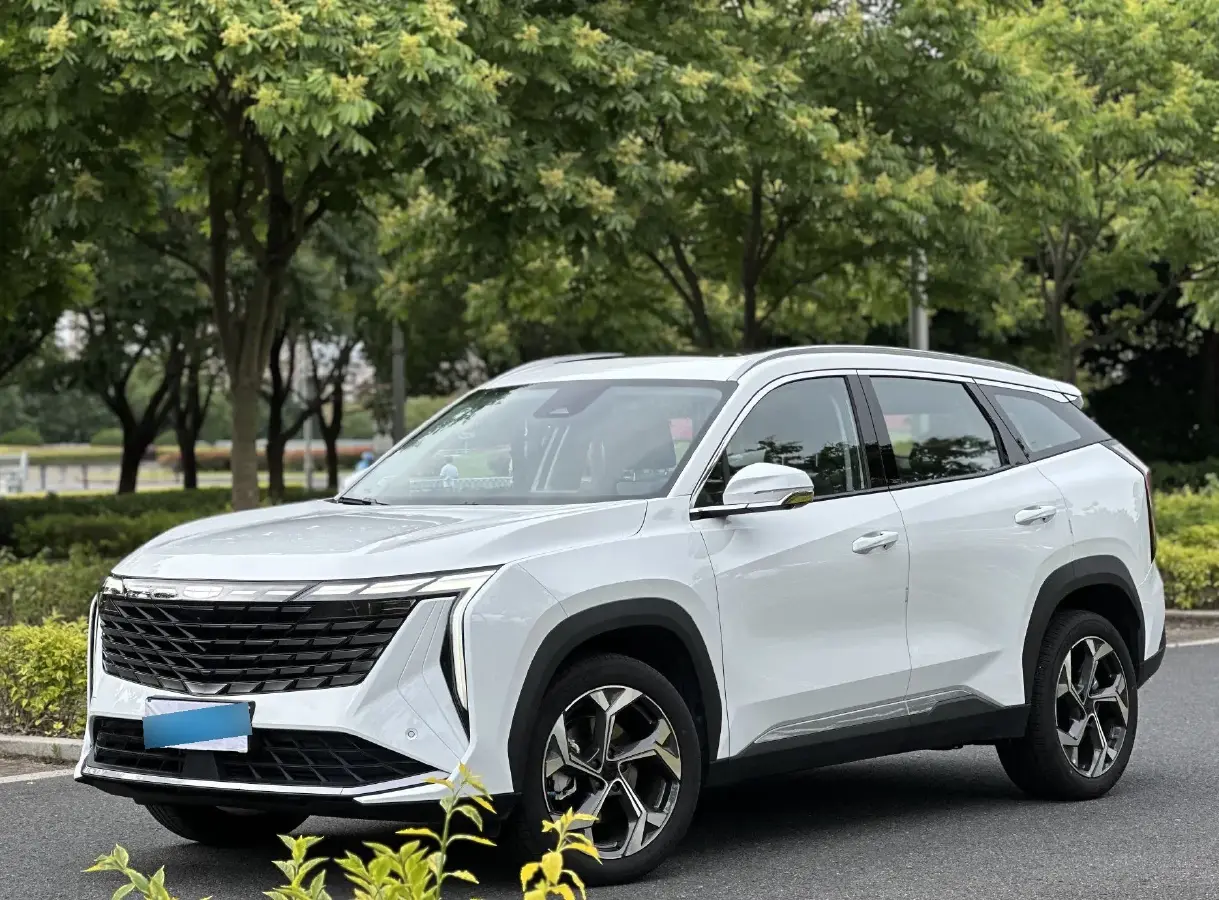 2024 Geely StarRay 1.5T 181HP L4 7DCT