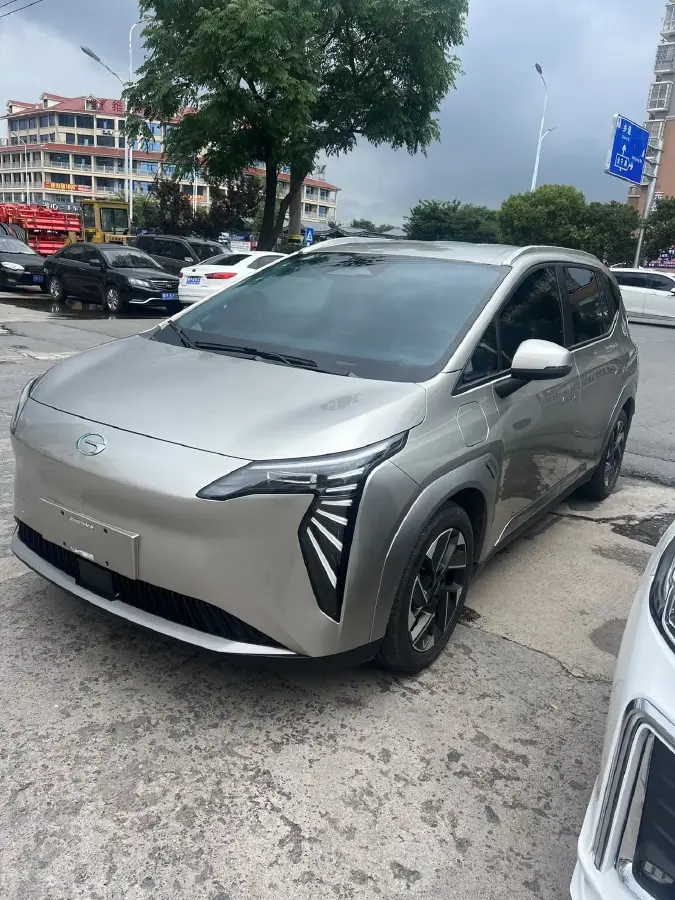 2025 Aion Y BEV 58.4KWH