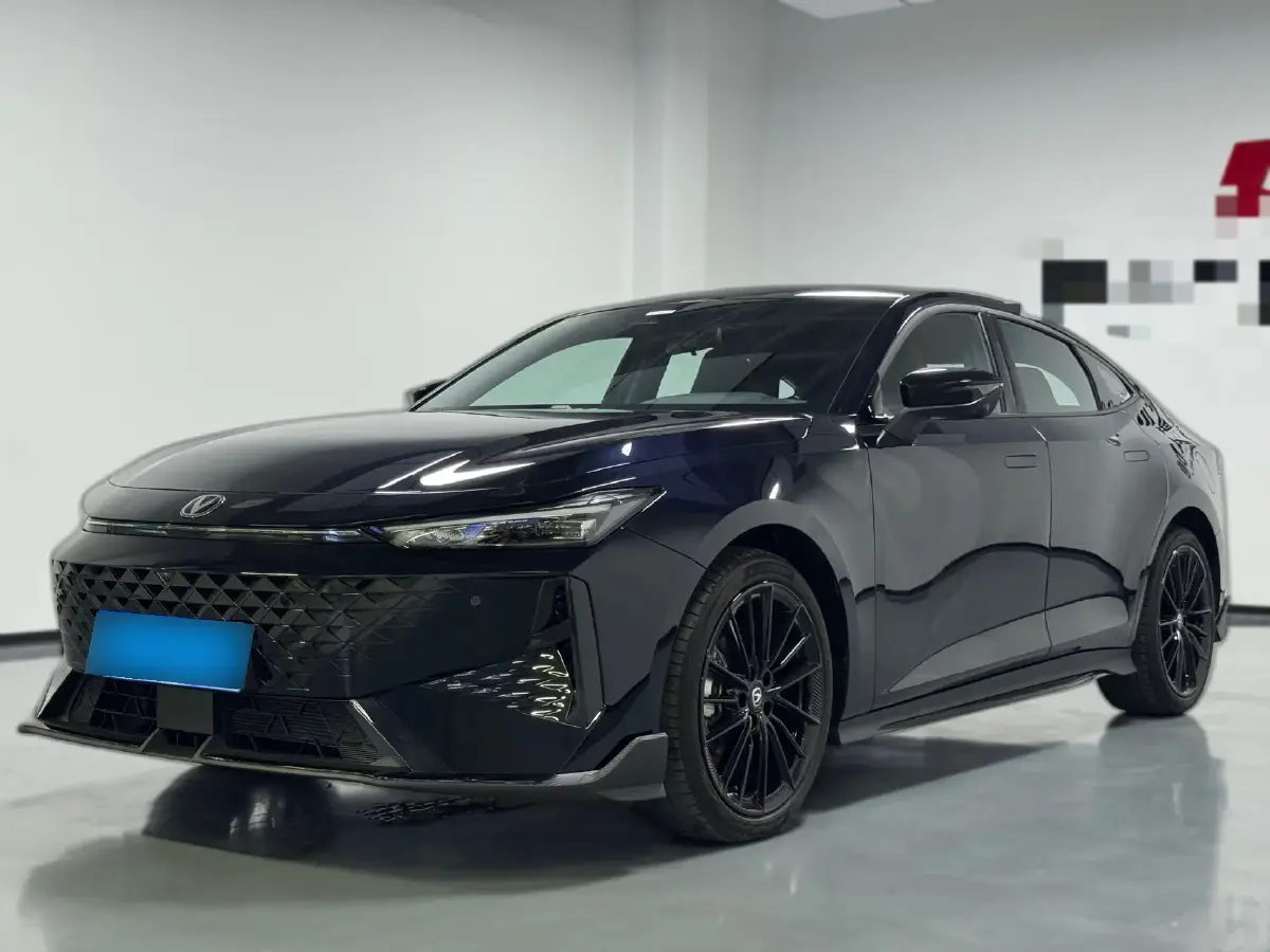 2024 ChangAn UNI-V 1.5T 188HP L4 7DCT