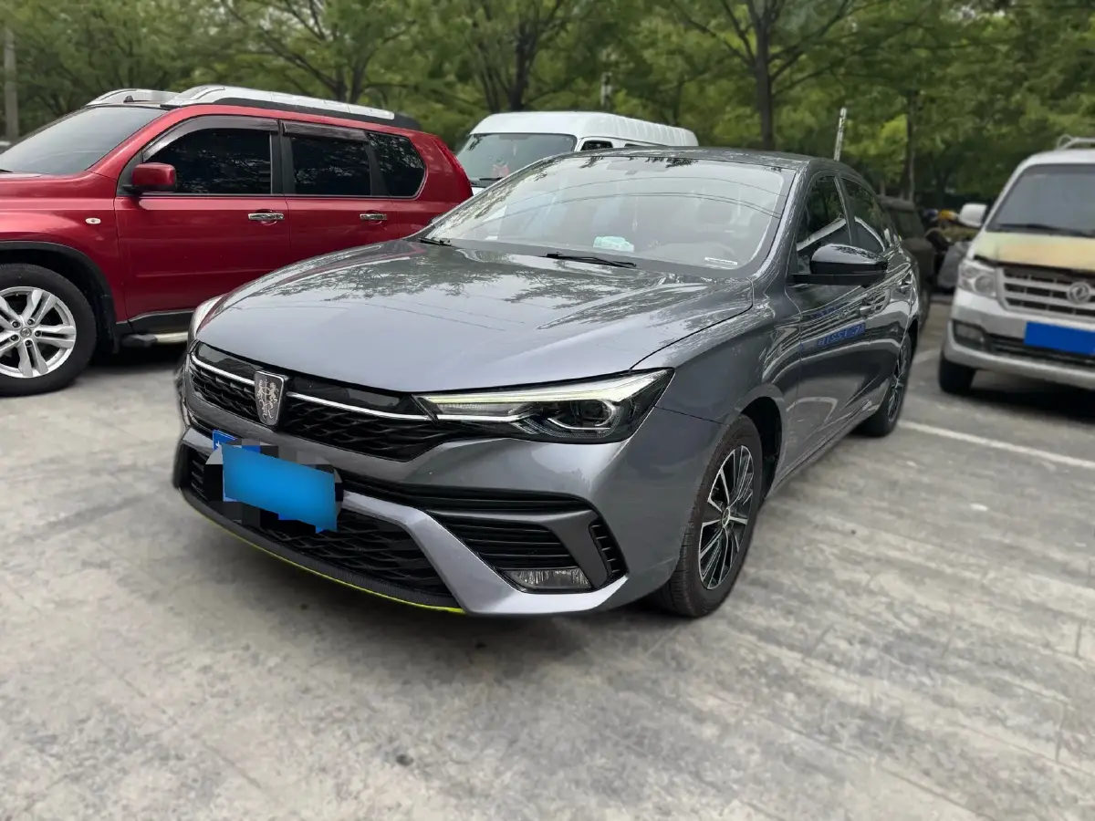 2021 Roewe i5 1.5L 120HP L4 CVT