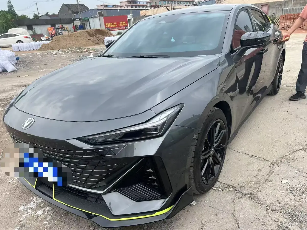 2024 ChangAn UNI-V 1.5T 188HP L4 7DCT