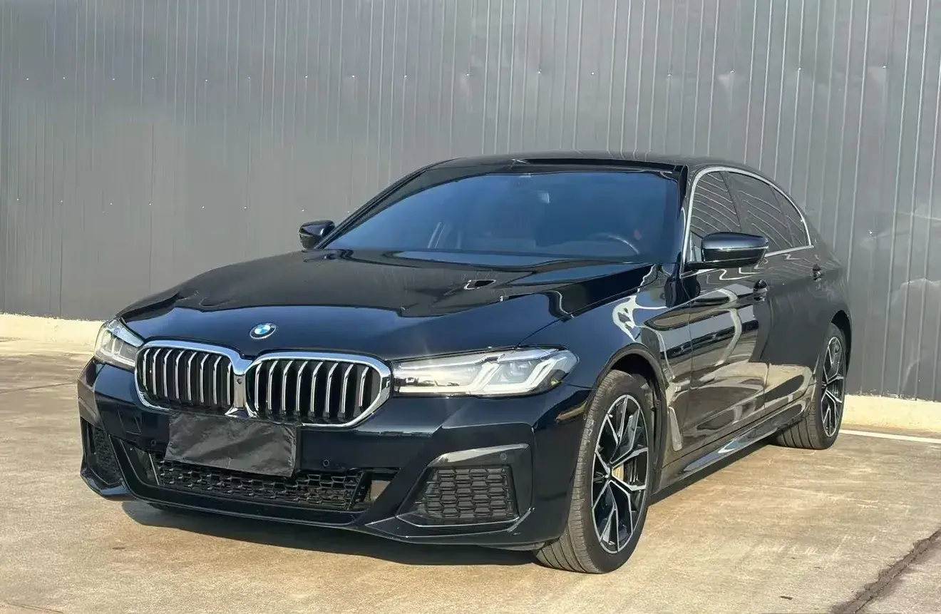 2023 BMW 5 Series 2.0T 245HP L4 8AT