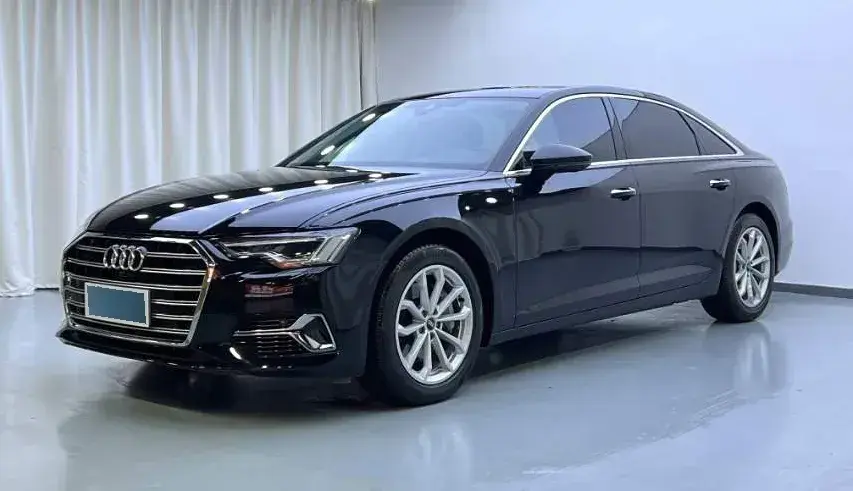 2023 Audi A6L 2.0T 190HP L4 7DCT