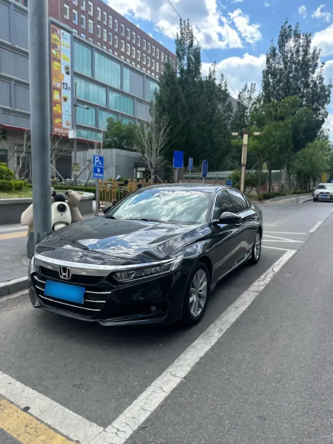 2022 Honda Accord 1.5T 194HP L4 CVT
