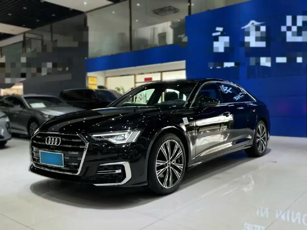 2025 Audi A6L 2.0T 245HP L4 7DCT