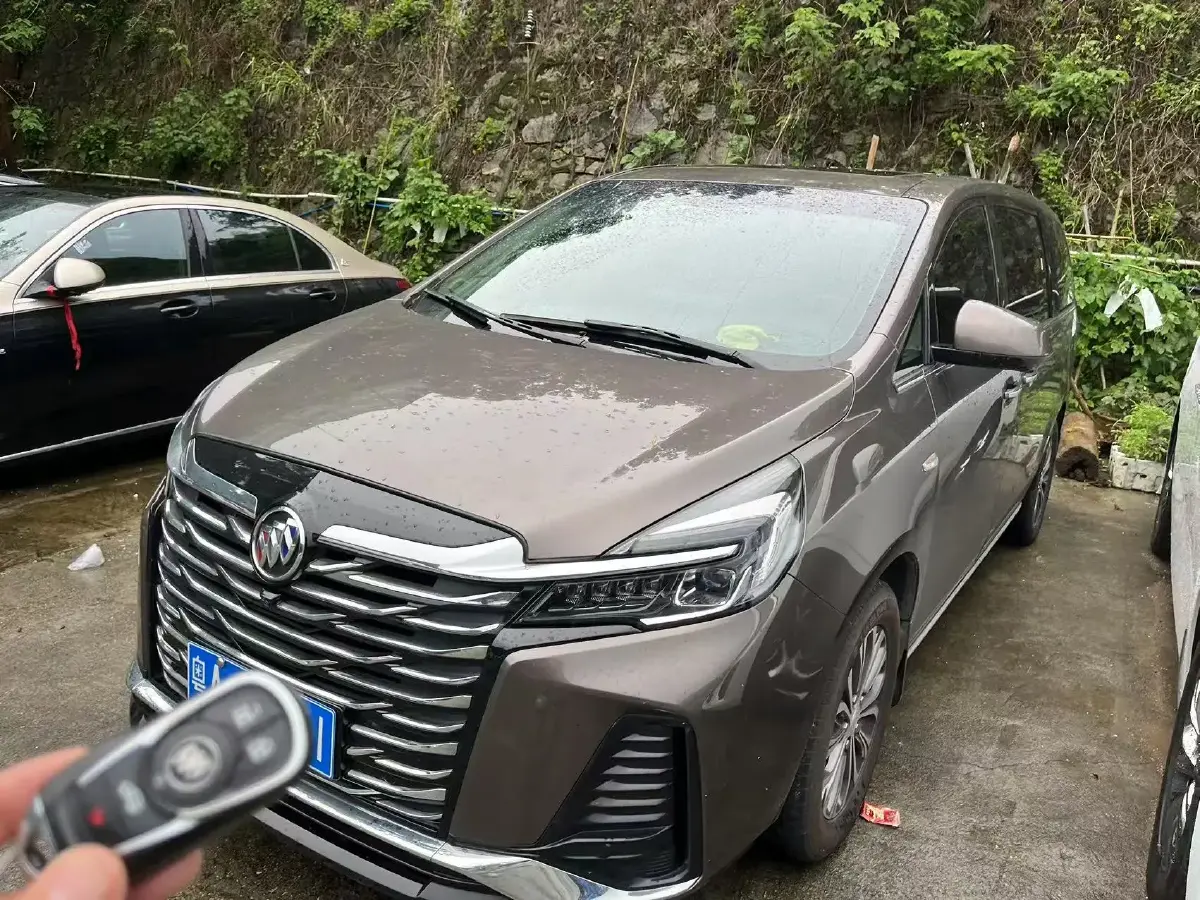 2023 Buick GL8 2.0T 237HP L4 9AT