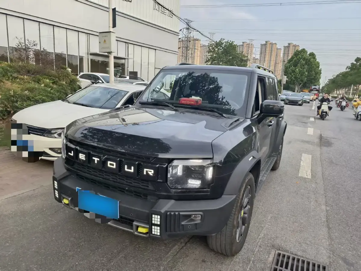 2023 Jetour Traveller 2.0T 254HP L4 7DCT