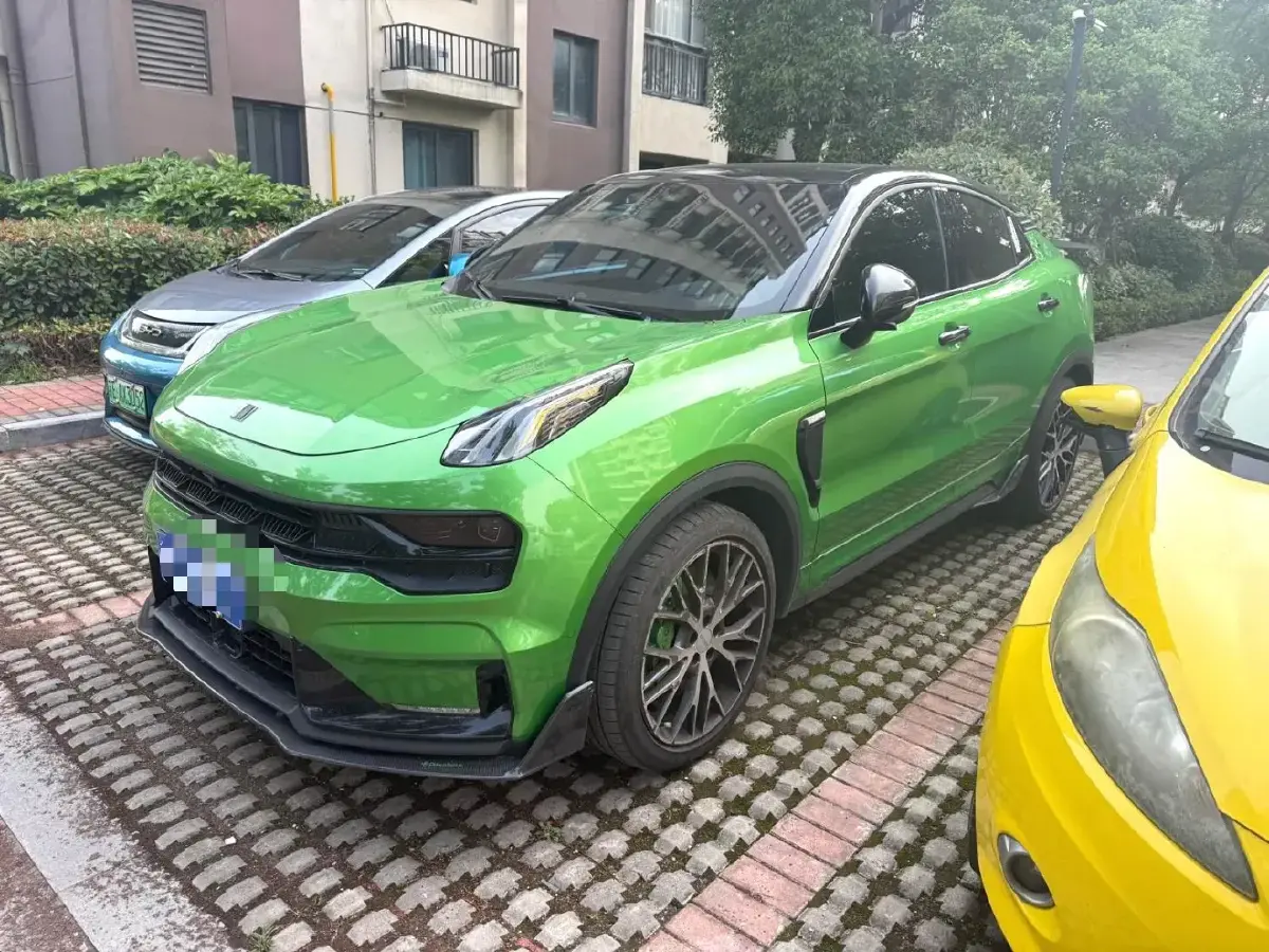 2022 LYNK&CO 05 2.0T 265HP L4 8AT