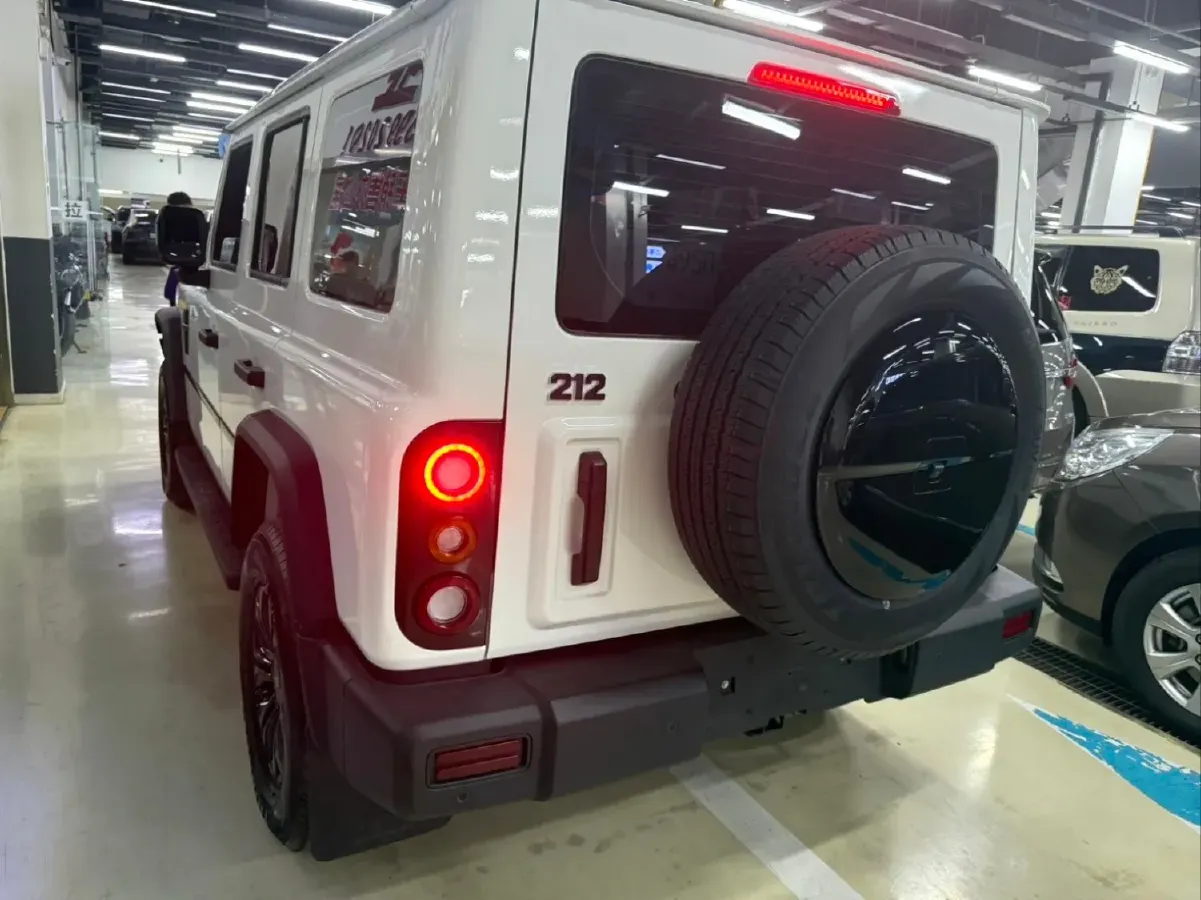 2024 212 212 T01 2.0T 252HP L4 8AT,autocango,china used car exporter,china ev exporter,chinese used car exporter,chinese used ev exporter