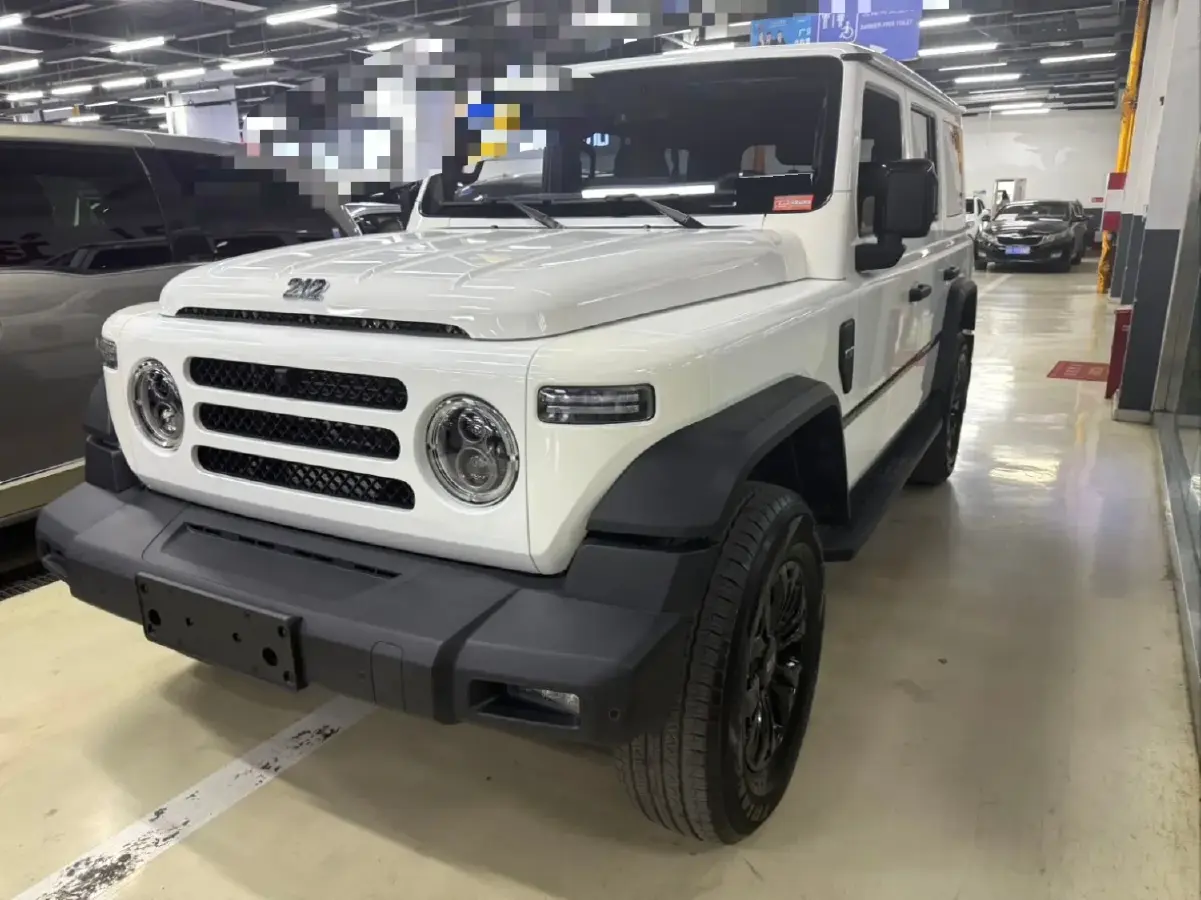 2024 212 212 T01 2.0T 252HP L4 8AT