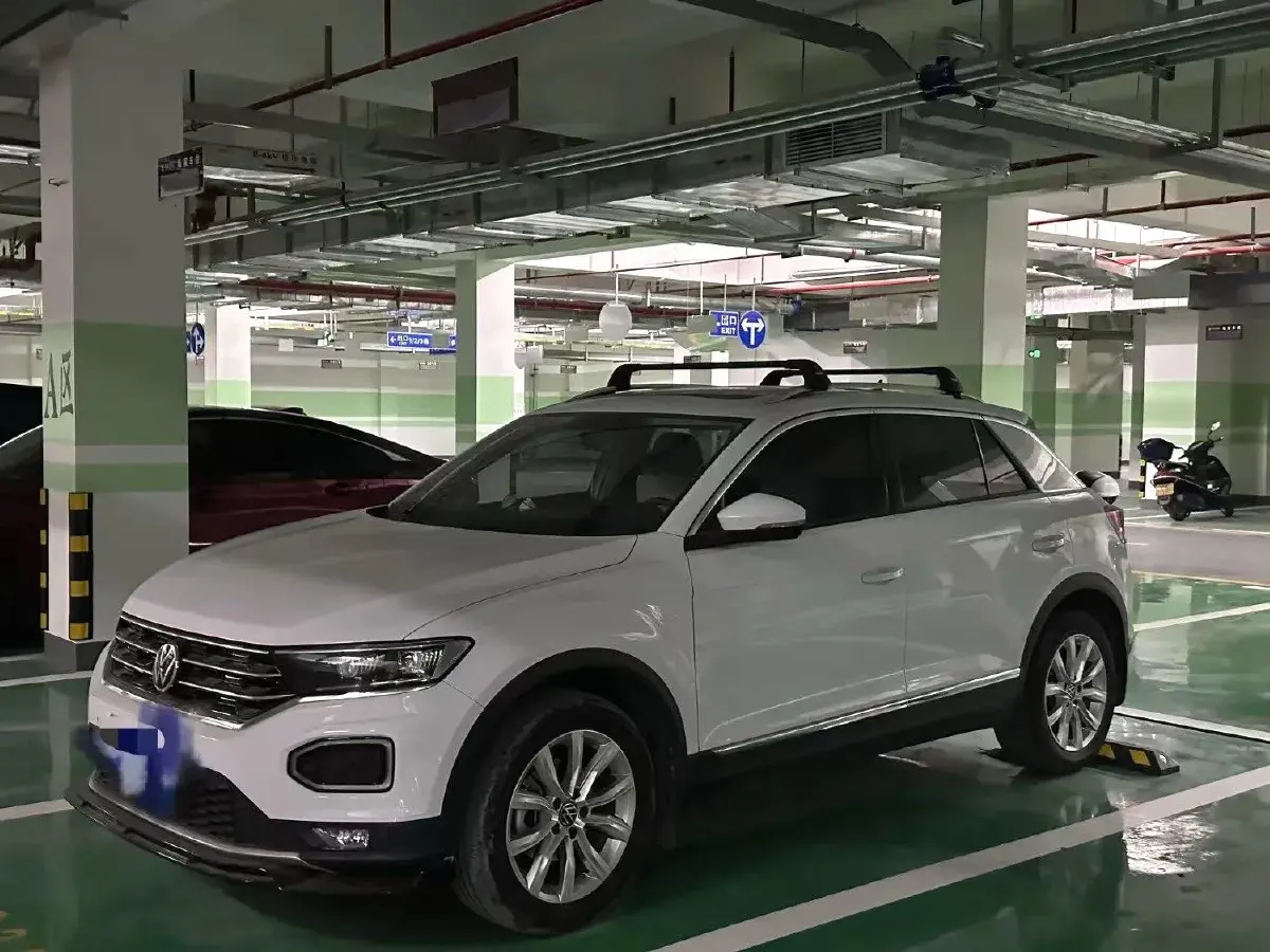 2022 Volkswagen T-Roc 1.4T 150HP L4 7DCT