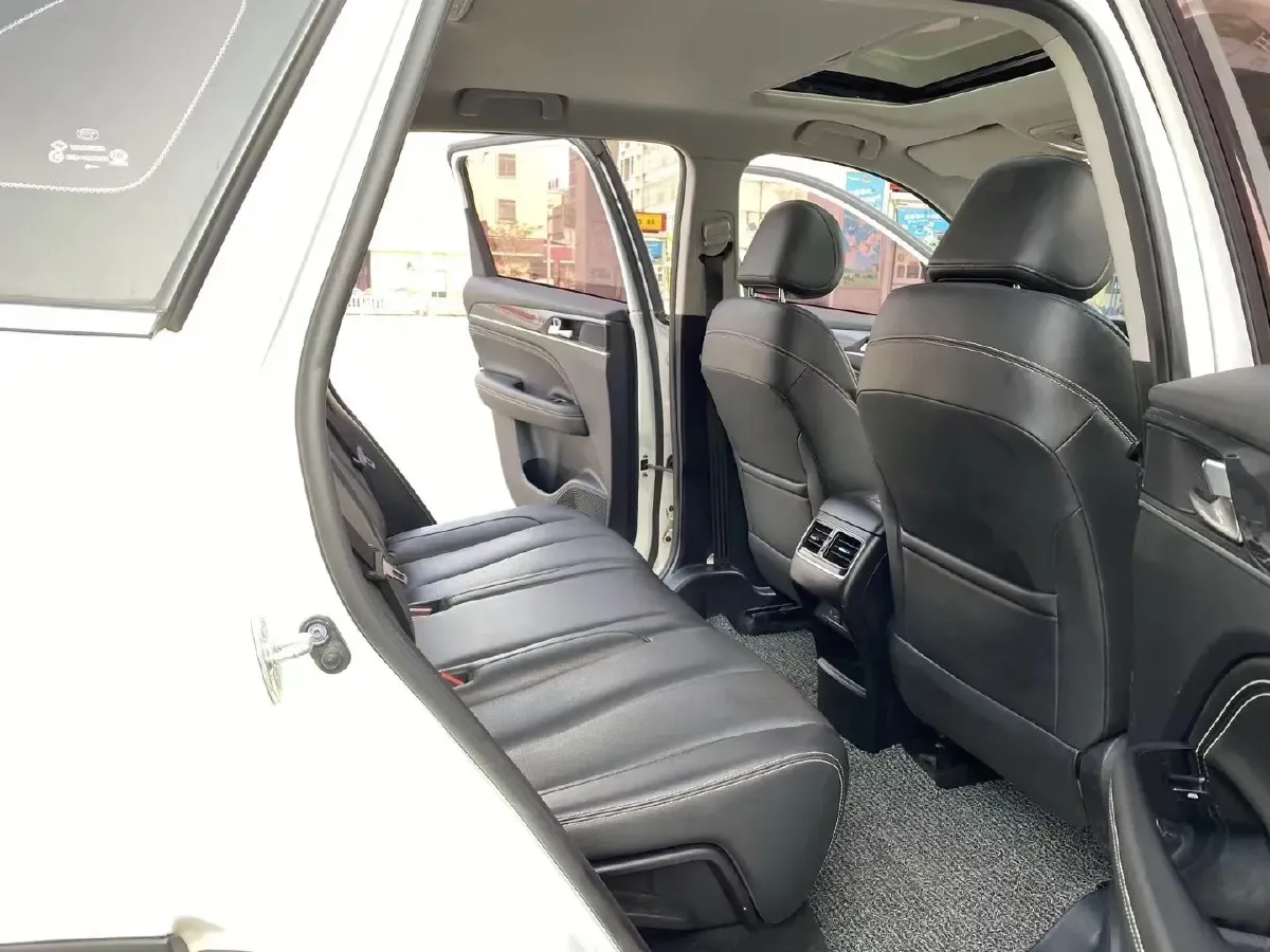 2020 GAC Trumpchi GS5 1.5T 169HP L4 6AT,autocango,china used car exporter,china ev exporter,chinese used car exporter,chinese used ev exporter