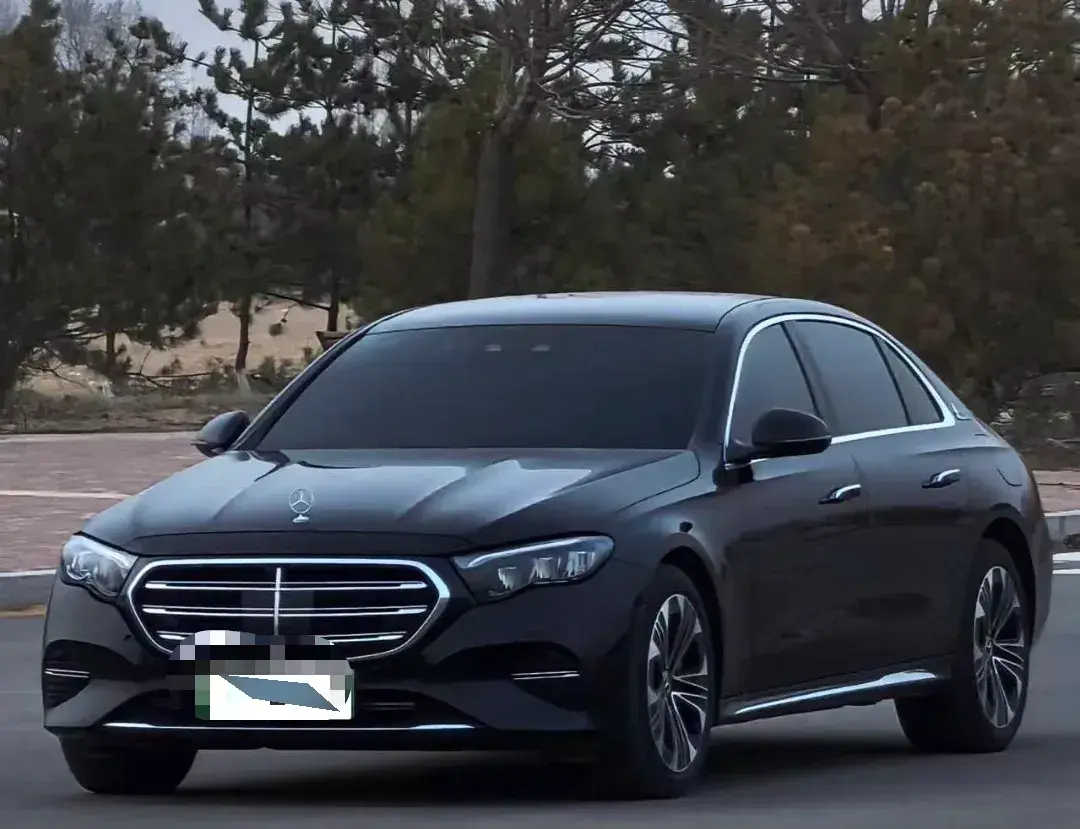 2024 Mercedes-Benz E Class 2.0T 204HP L4 9AT PHEV 25.4KWH