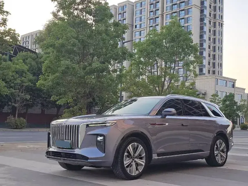 2022 HongQi E-HS9 BEV 120KWH