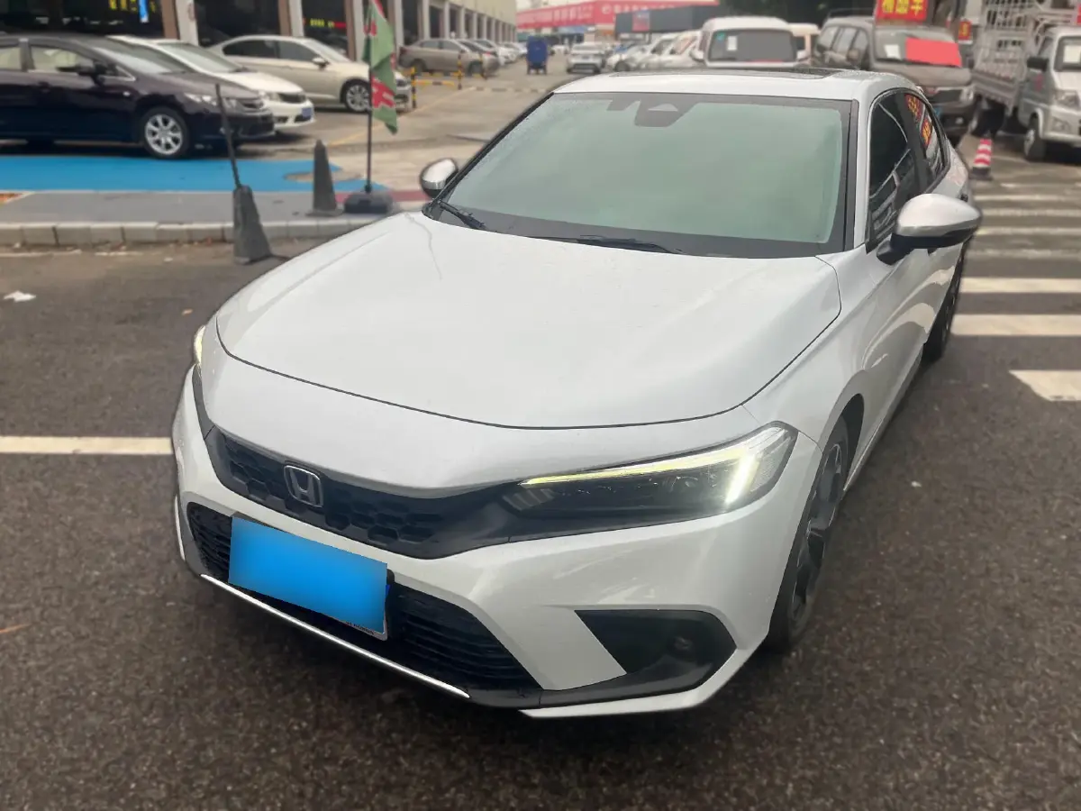 2023 Honda Civic 2.0L 143HP L4 E-CVT Hybrid