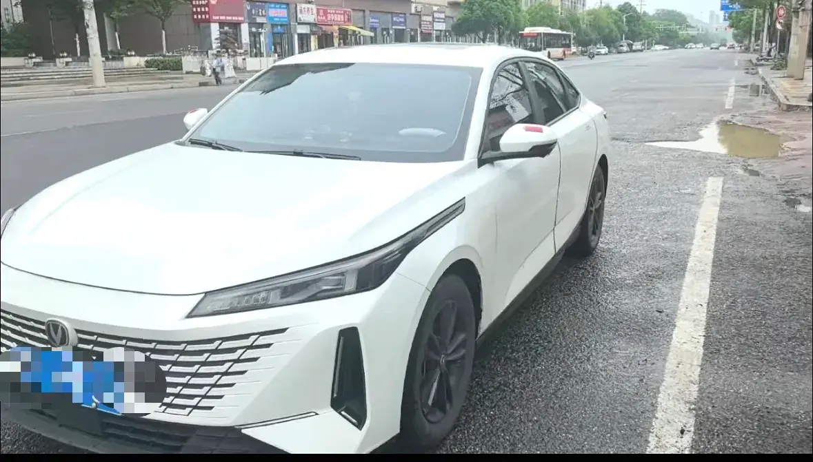 2023 ChangAn Lamore 1.5T 170HP L4 7DCT