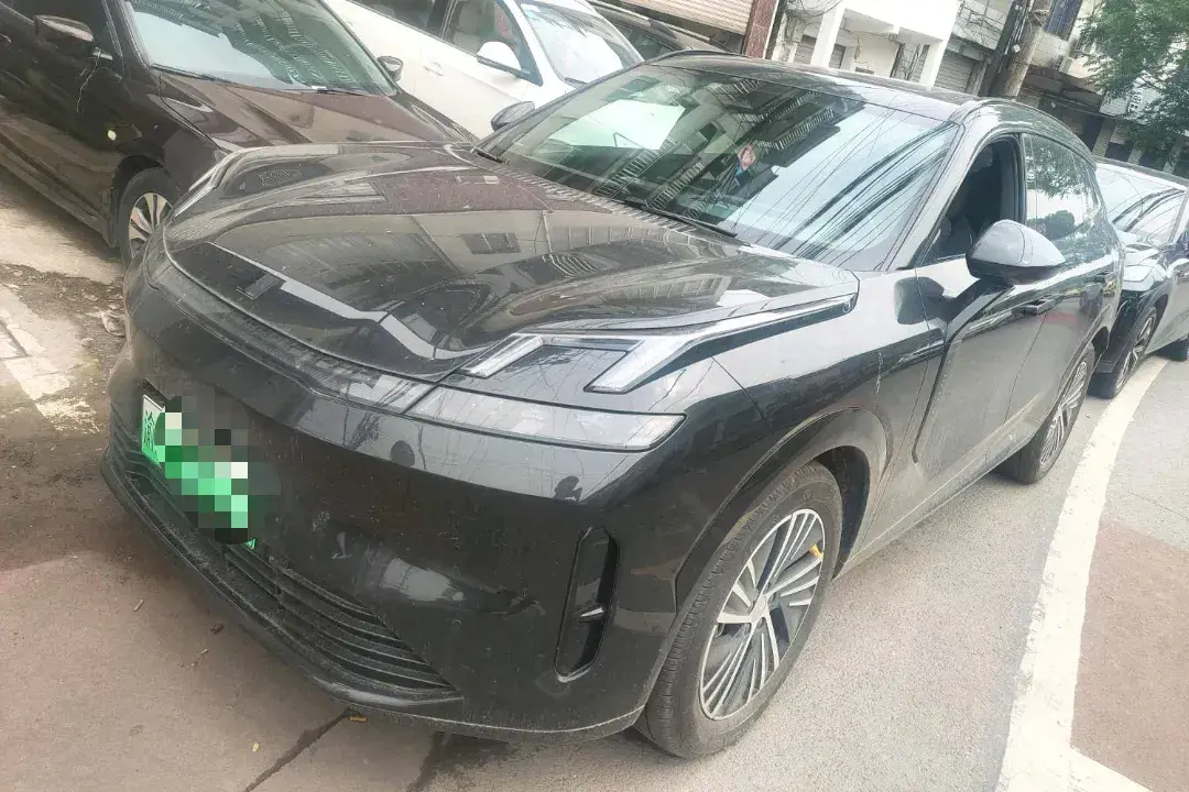 2025 LYNK&CO 08 EM-P 1.5T 163HP L4 3DHT PHEV 21.2KWH