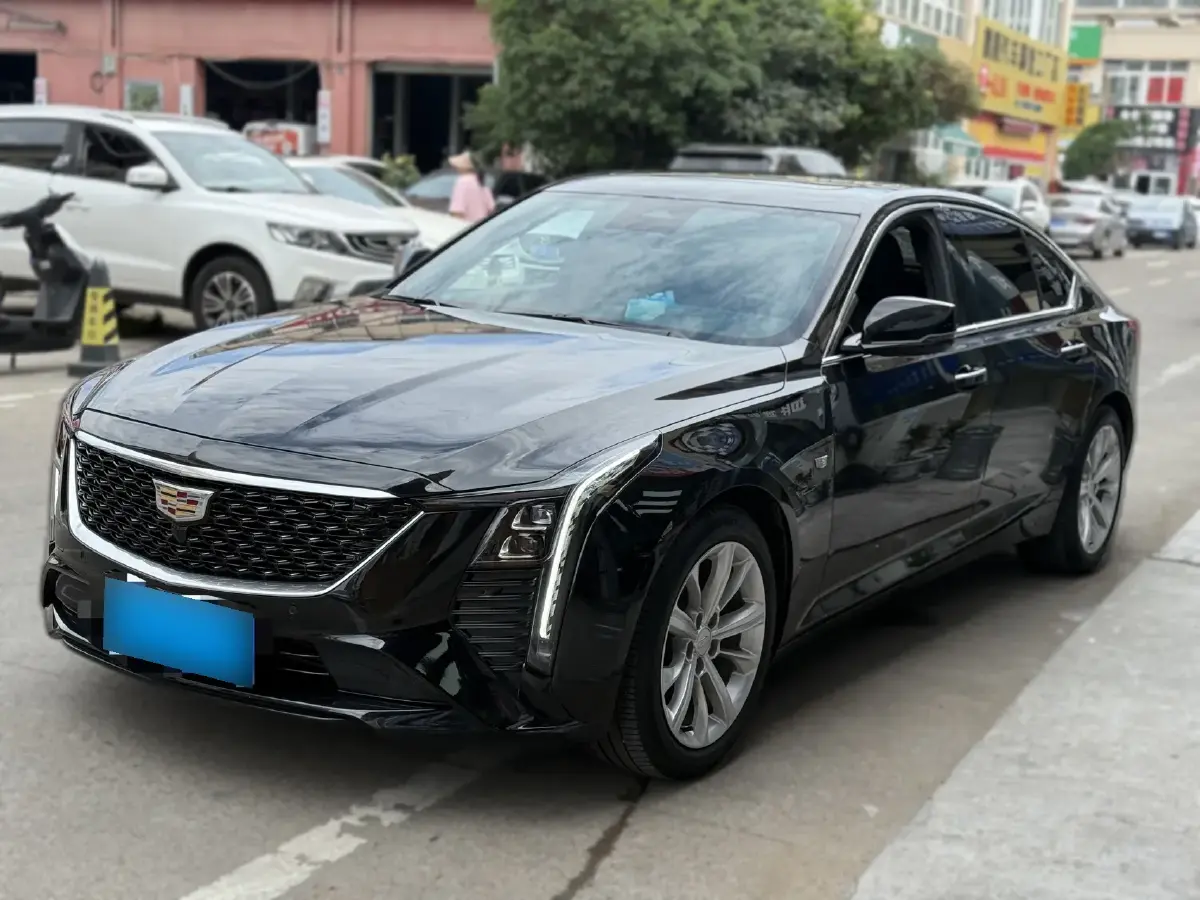 2024 Cadillac CT5 2.0T 237HP L4 10AT