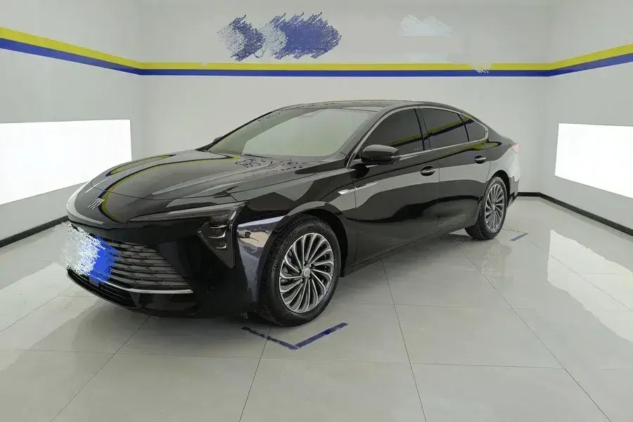 2023 Buick Larcosse 2.0T 237HP L4 9AT