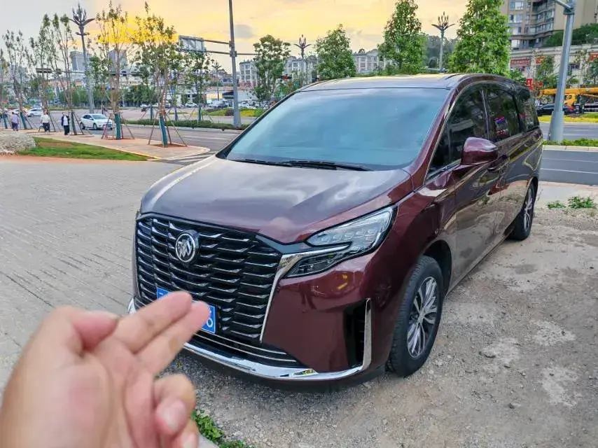 2023 Buick GL8 2.0T 237HP L4 9AT