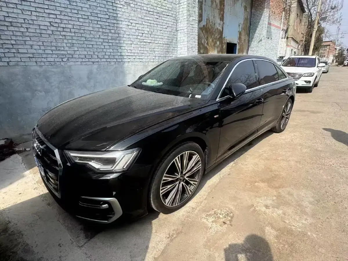 2024 Audi A6L 2.0T 245HP L4 7DCT