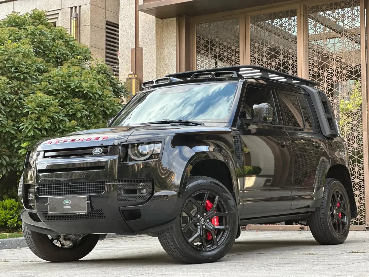 2024 Land Rover Defender 3.0T 400HP L6 8AT