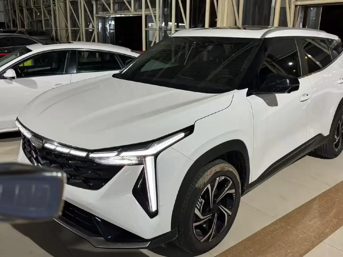 2024 Geely Azkarra 1.5T 181HP L4 7DCT