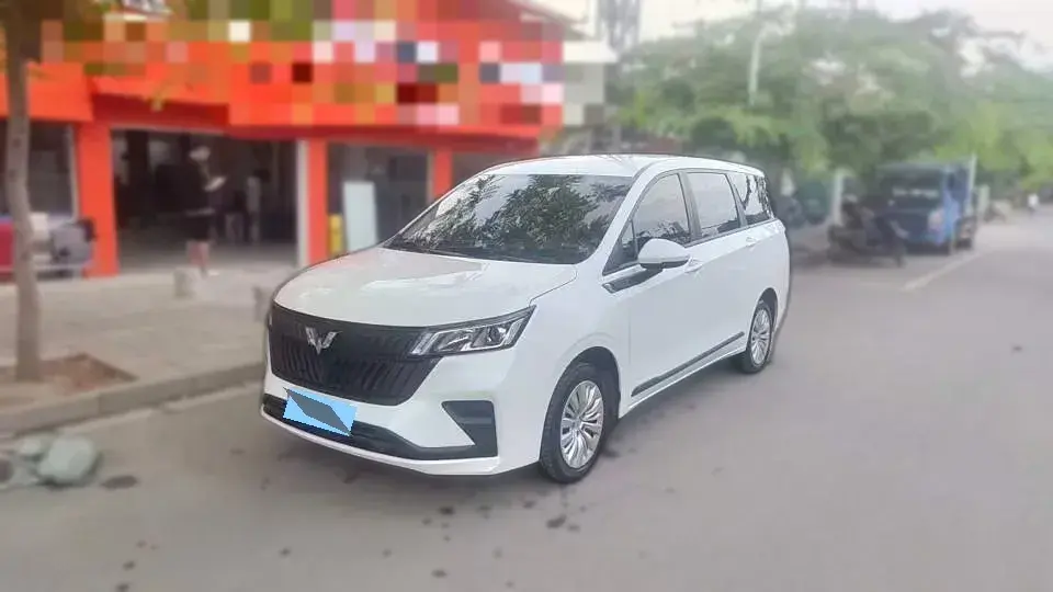 2022 WuLing JiaChen 1.5L 99HP L4 6MT