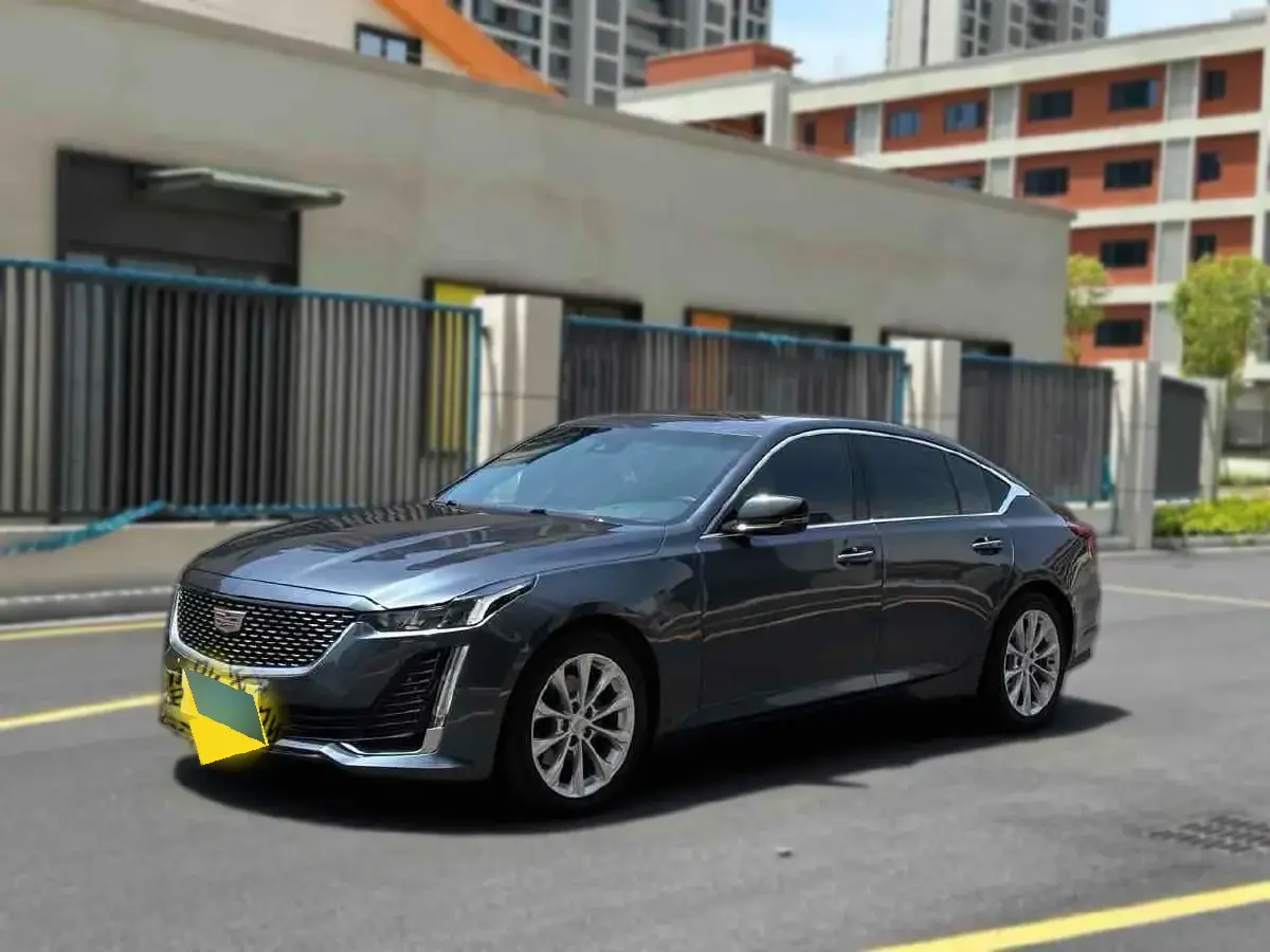 2022 Cadillac CT5 2.0T 237HP L4 10AT
