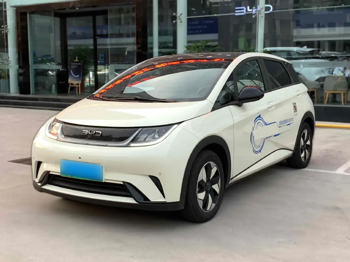 2024 BYD Dolphin BEV 44.928KWH