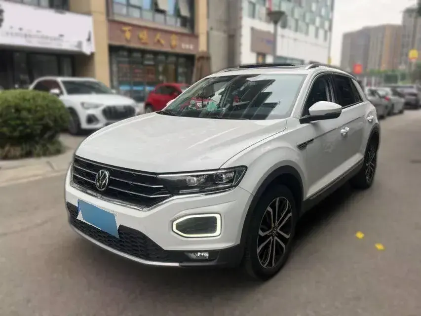 2022 Volkswagen T-Roc 1.4T 150HP L4 7DCT