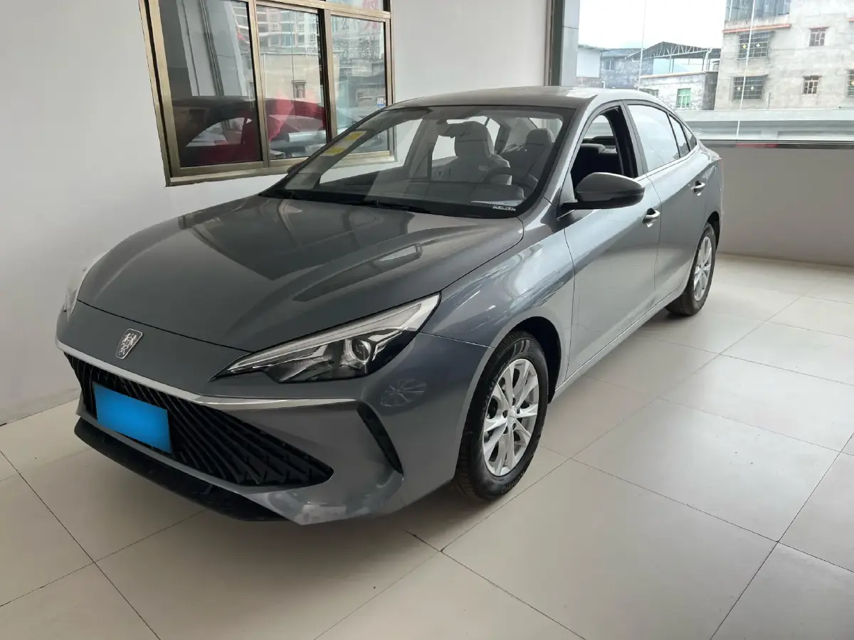 2023 Roewe i5 1.5L 129HP L4 CVT